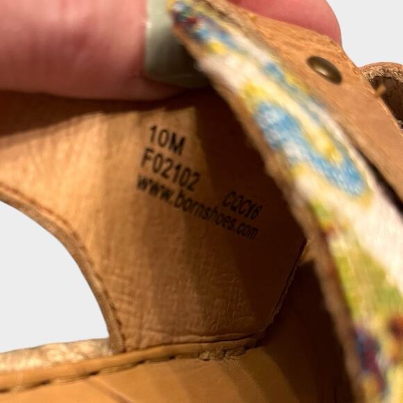 NWT BORN Brewster Platform Wedge Sandal Tapestry Leather Jute Heel Size 10 M - Picture 10 of 10